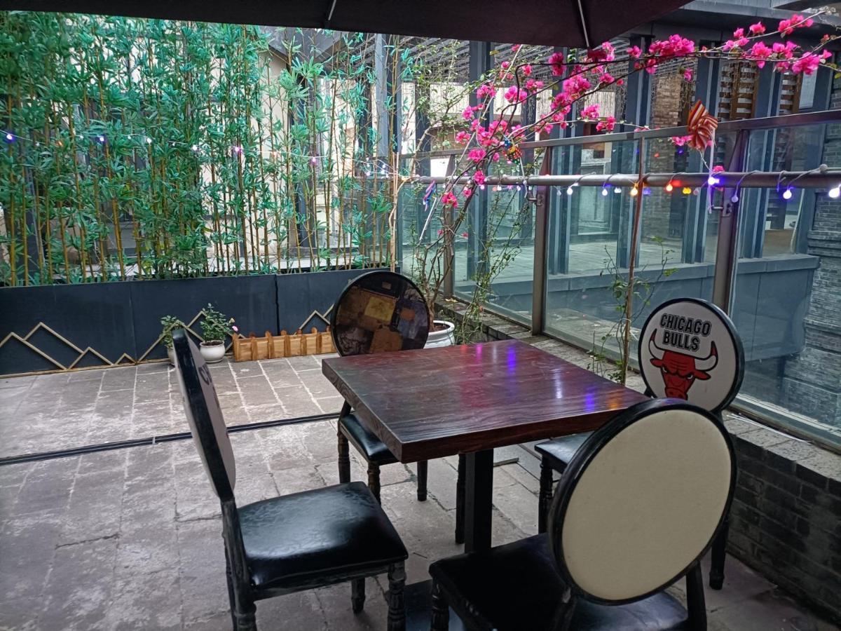 Riverside International Youth Hostel阅江老院青年旅舍 Chongqing Exterior foto